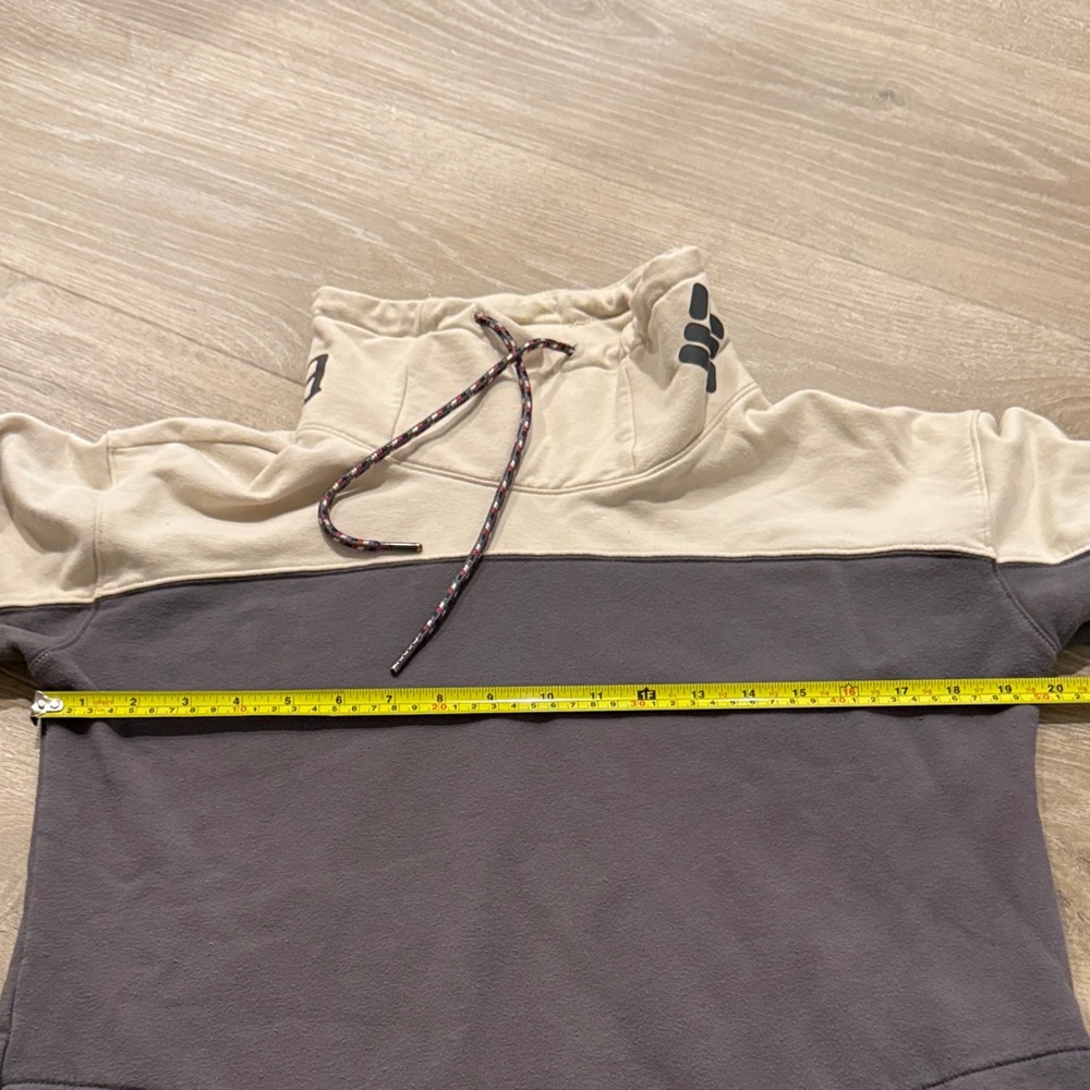 Columbia Cream and Gray Cowl Neck Sweatshirt Tunic Size Medium - Picture 5 of 6